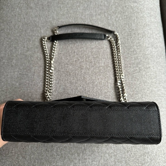 YSL ENVELOPE MEDIUM IN QUILTED GRAIN DE POUDRE EMBOSSED LEATHER - Picture 5 of 11